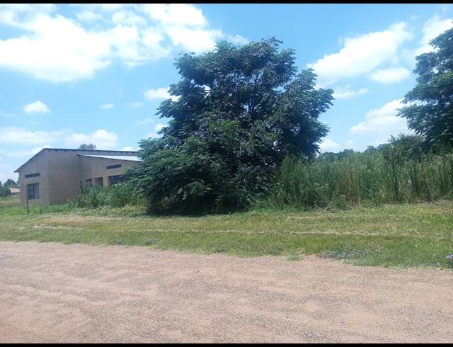 1,044M² VACANT LAND FOR SALE IN KOOKRUS